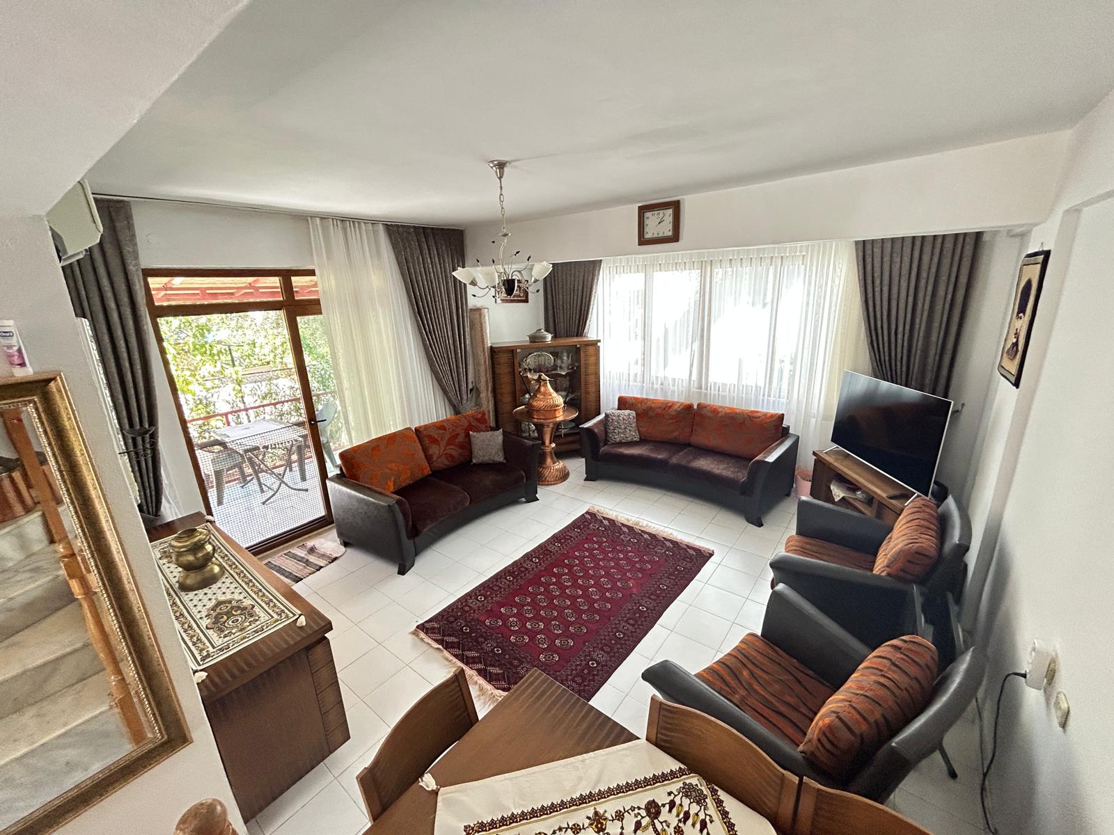 MARMARİS ARMUTALANDA KÖŞE KONUM BAHÇELİ SATILIK 3+1 TRİBLEKS VİLLA